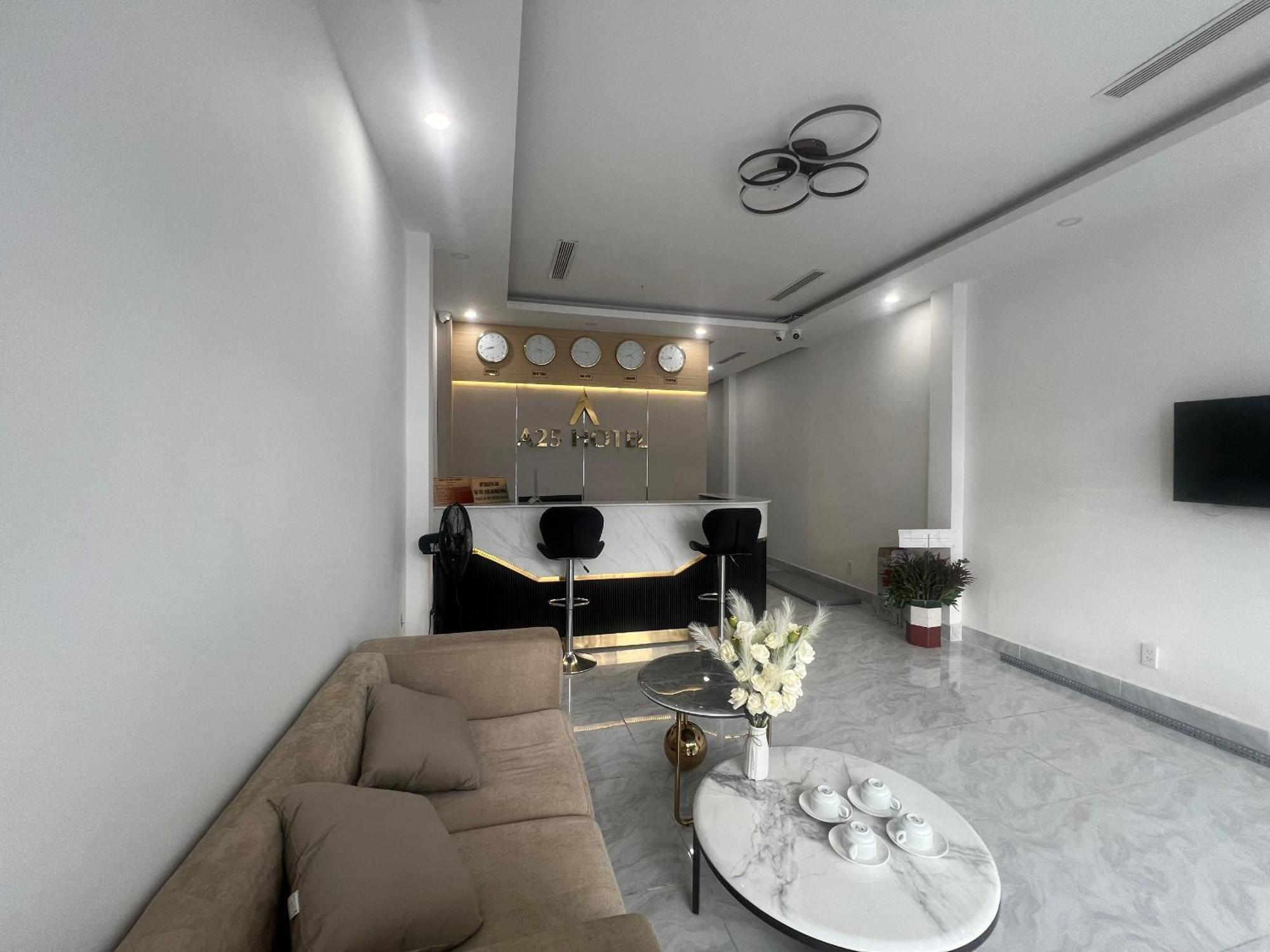 A25 Hotel - 14 Ho Huan Nghiep Хошимин Экстерьер фото