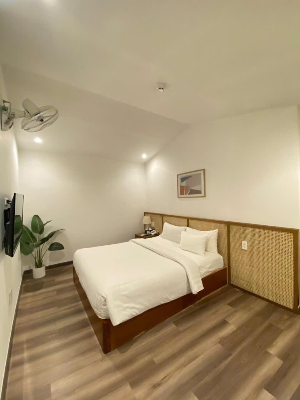 A25 Hotel - 14 Ho Huan Nghiep Хошимин Экстерьер фото